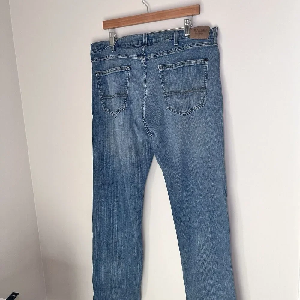 Levis these levi